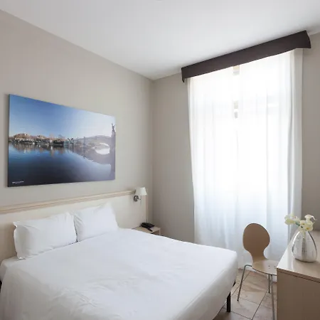 Quality Dock Milano 3*