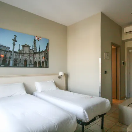 Quality Dock Milano Hotel 3*