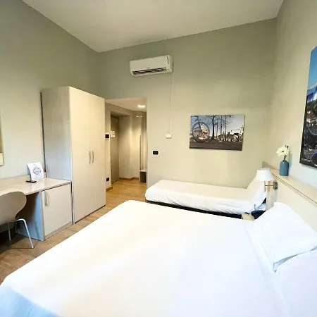 Quality Dock Milano Hotel 3*