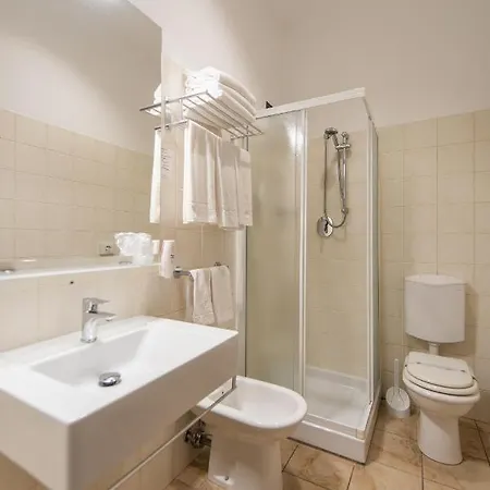 Quality Dock Milano 3*
