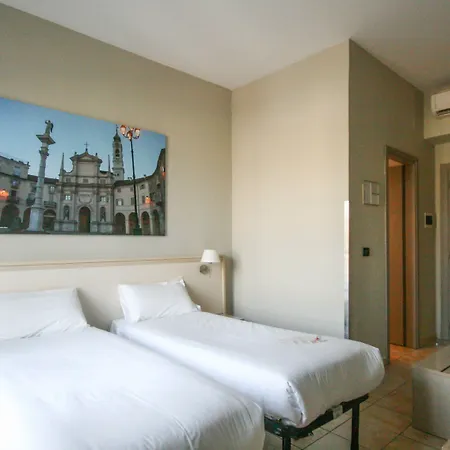 Quality Dock Milano 3*