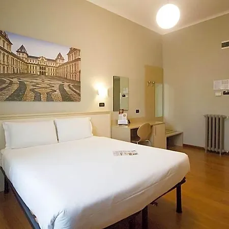 Quality Dock Milano Otel 3*