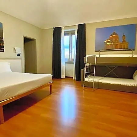 Otel Quality Dock Milano 3*