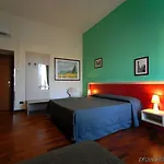 Quality Dock Milano 3*