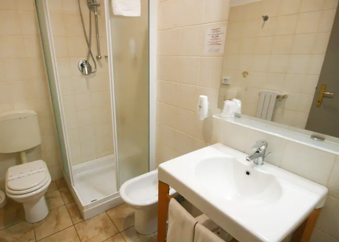 Hotel Quality Dock Milano 3*