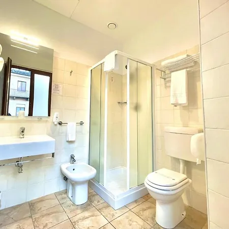 Quality Dock Milano 3*