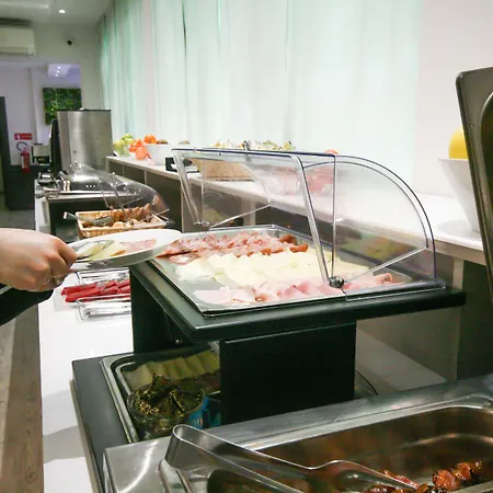 Отель Quality Dock Milano Турин