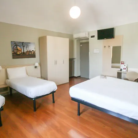 Отель Quality Dock Milano Турин