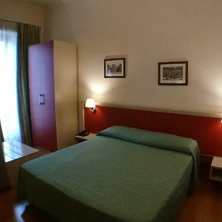 Отель Quality Dock Milano Турин